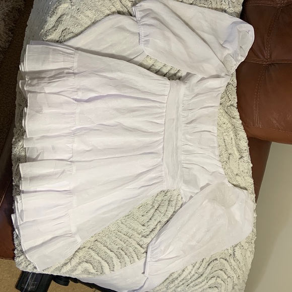 Lucy in the sky, short white long sleeve dress. - Picture 1 of 2